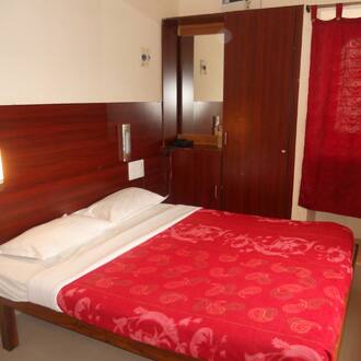Hotel Jayasyam Inn, Tirupati 4